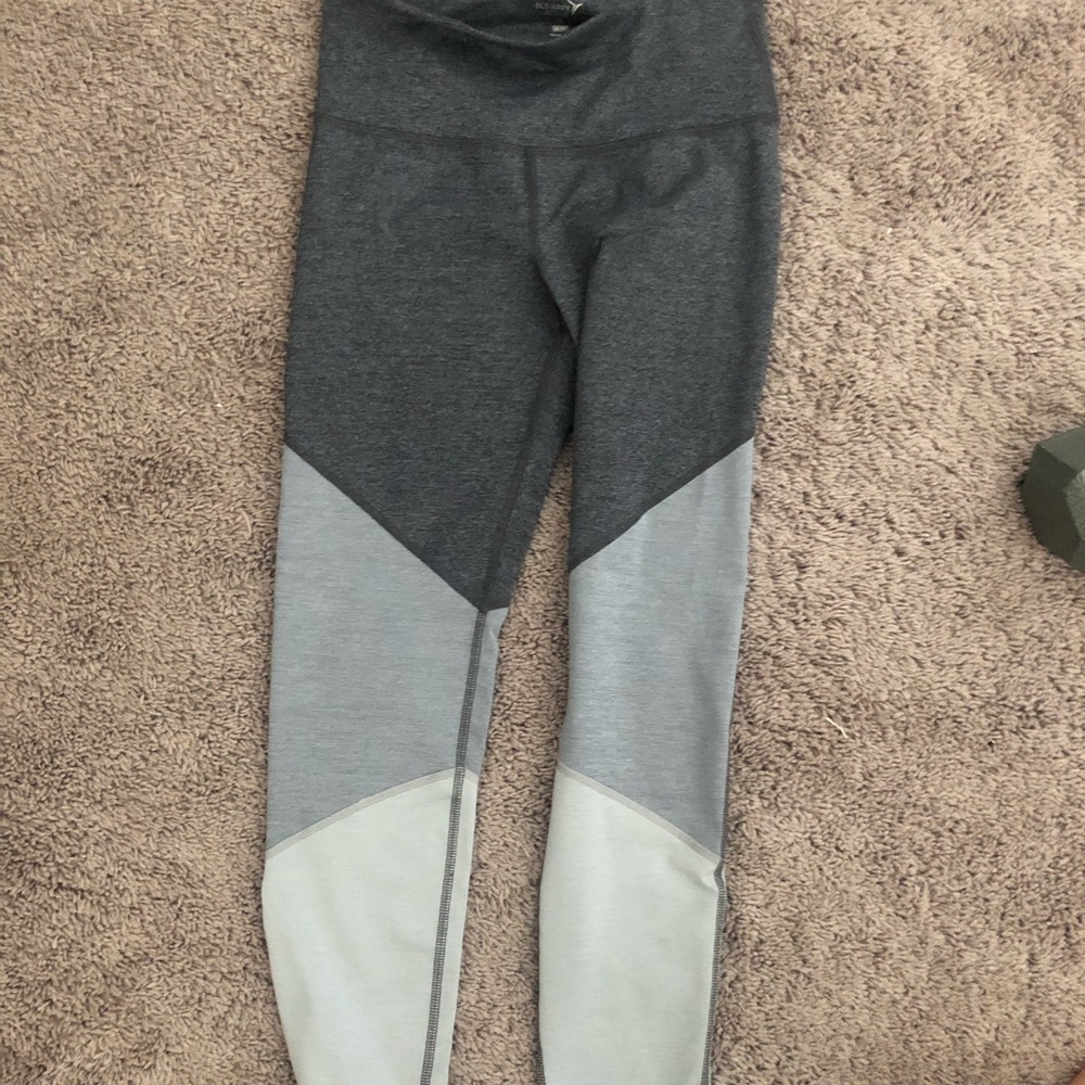 Old navy tri color active leggings